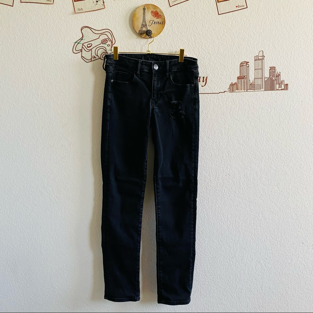 American Eagle Outfitters Black Distressed Skinny Jeans Size 4 Regular